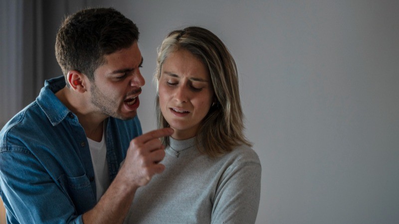 How to deal with gaslighting in relationships?