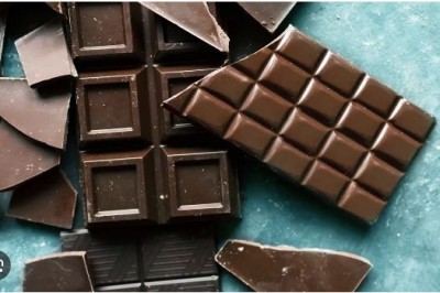 दिल और दिमाग की सेहत के लिए खाएं डार्क चॉकलेट मिलेंगे कई लाभ
