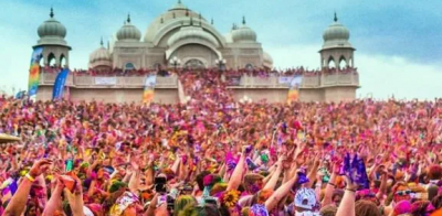 Festivals and Celebrations: Experiencing Local Traditions