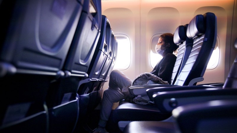 Safety tips for people traveling by flights in this pandemic