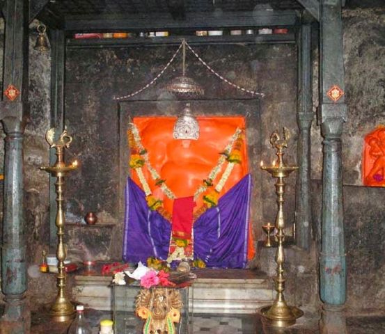 आठ शक्तिपीठ मंदिर, अष्टविनायक की यात्रा