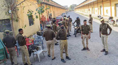Internet shutdown and curfew continue in Karauli today, several senior officials are deployed in security