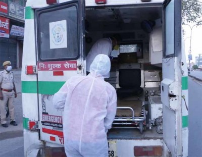 Ujjain: Woman dies into ambulance as ICU was locked