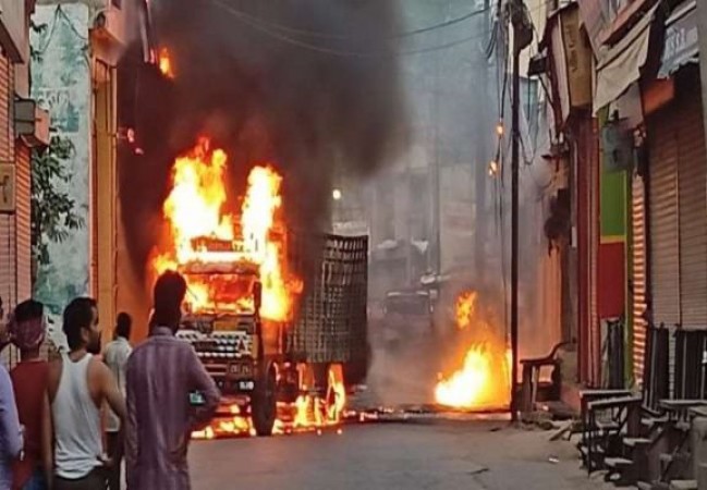 Incidents continue to rise in Aligarh, fire again in congested area