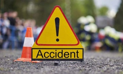 स्कूटर और मोटरसाइकिल की भिड़ंत में 5 लोगों की दुखद मौत, 1 गंभीर घायल