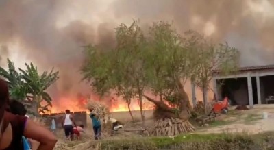 गेहूं की फसलों में लगी भयंकर आग, फायर कर्मियों ने किया बुझाने का प्रयास तो ग्रामीणों ने कर डाला ये हाल