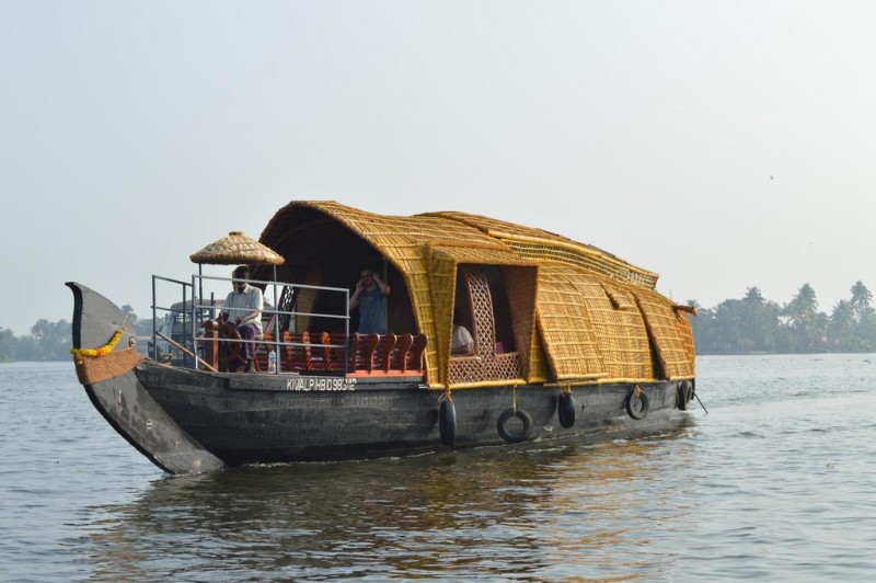 Kerala government starts preparation to change houseboats into isolation wards