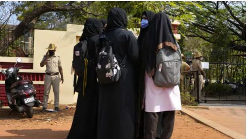 'Not allowed to give exam wearing hijab..,' two Muslim girl students from Karnataka skip exam