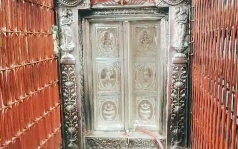 When vow fulfilled, devotee offered silver door of 101 kg in this temple