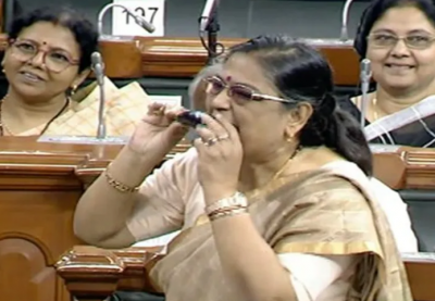 संसद में कच्चा बैंगन खाने लगीं TMC सांसद काकोली घोष, जानिए क्यों ?