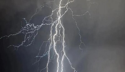 Lightning strikes claim 9 lives in Odisha, West Bengal