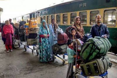 मुसाफिरों को लेकर दिल्ली पहुंची समझौता एक्सप्रेस, 76 भारतीय, 41 पाकिस्तानी यात्री शामिल