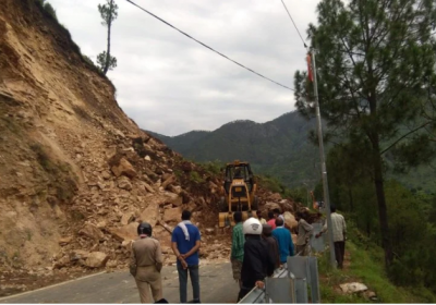 Uttarakhand: Rudraprayag-Gaurikund highway blocked for the fifth day due to debris
