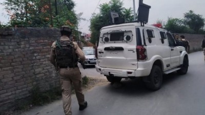 Jammu and Kashmir: Big terrorist attack on the police team, two soldiers martyred