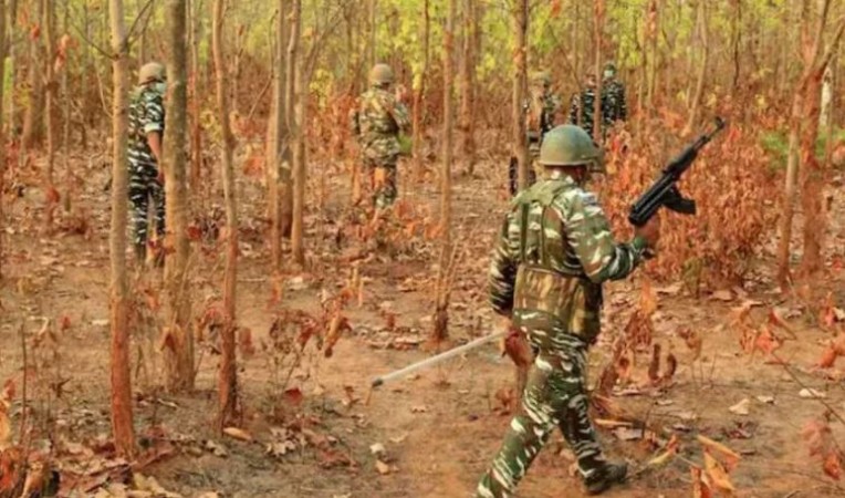 Naxalites attack in Bastar, 2 people died including Assistant Commandant of ITBP