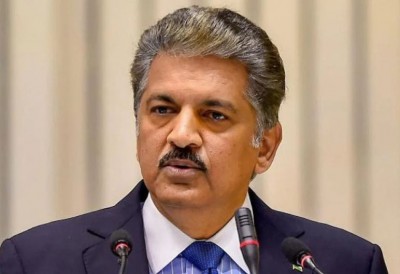Video: Anand Mahindra shares 'dosa' man who is faster than a robot