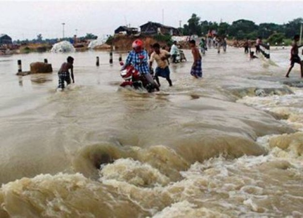 Flood Updates: River Ganga caused floods in many areas of Uttar Pradesh