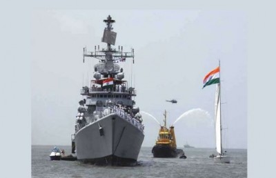 Country's politicians express pride in Navy officials