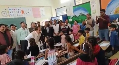 CM शिवराज को देखते ही बोला बच्चा- 'ये प्रधानमंत्री है', फिर टीचर ने ऐसे बचाई स्कूल की लाज