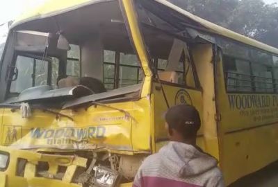 Tragic accident: School bus and truck collide, students seriously injured