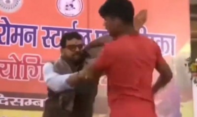 VIDEO: पहलवान को भाजपा सांसद ने मारे दो थप्पड़, चौकाने वाली है वजह