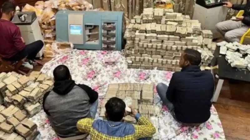 Detained 'Socialist perfume' maker Piyush Jain, recovers Rs 175 crore cash