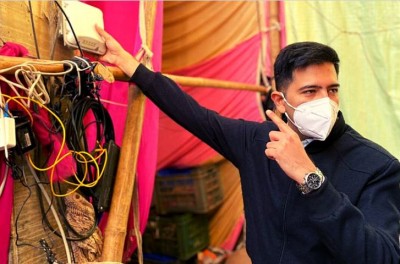 सिंधु बॉर्डर पर किसानों को मिला फ्री इंटरनेट, AAP ने लगवाए वाईफाई हॉटस्पॉट
