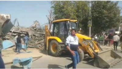 Under-construction building collapses in Ajmer, 10 still buried under debris