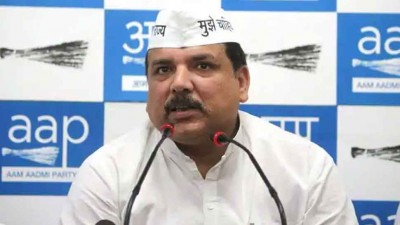 Kejriwal's problems increased before voting in Delhi, AAP leader Sanjay Singh connected with PFI