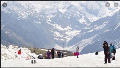 Heavy snowfall in Rohtang and Jalori Pass, all flights canceled