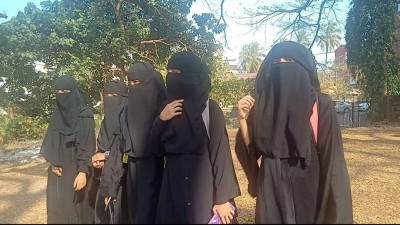 MP पहुंचा हिजाब विवाद! स्कूलों में हिजाब पर लगा प्रतिबंध, शिक्षा मंत्री बोले- 'ये ड्रेस का हिस्सा नहीं'