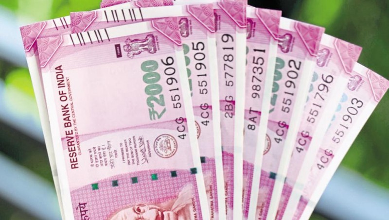 Shortage of 2000 notes, not available even in banks