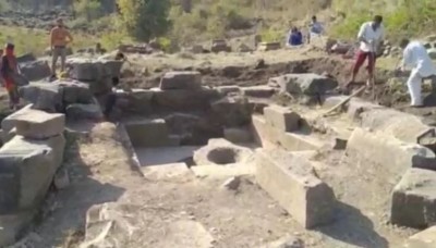 1,000-year-old Shiva temple found during excavation, have a look at these pictures