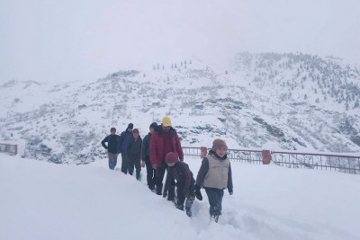 Heavy snowfall, tourist disturbed in these areas including Shimla