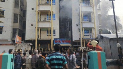 Fire breaks out in this building in Mumbai's Royal Park area, 7 people lost their lives