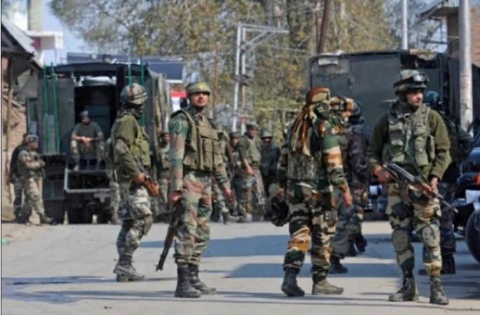 आखिर  कश्मीर में आतंकियों के पास कैसे पहुंची पाकिस्तानी शाहीन पिस्तौल ?
