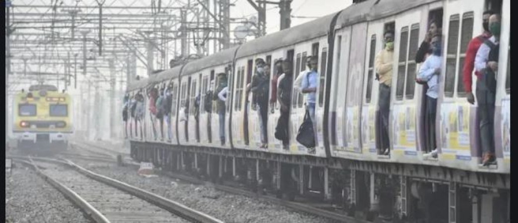 रेलवे ने यात्रियों को दिया बड़ा तोहफा, टिकट बुक करवाने का झंझट खत्म