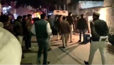 जहांगीरपुरी में दिल्ली पुलिस का छापा, एक घर से 2 हैंड ग्रेनेड बरामद, आतंकियों से जुड़े तार