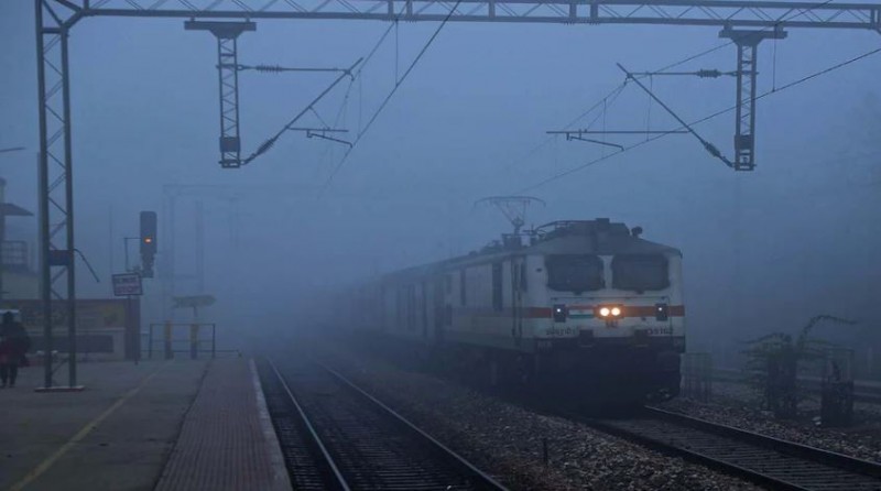 Railways cancels 1076 trains, check list here
