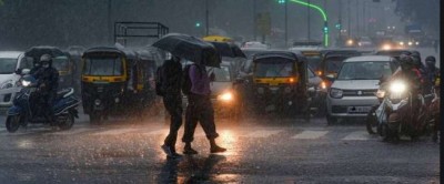 उत्तराखंड से लेकर दिल्ली तक इन राज्यों में बारिश ने बढ़ाई आफत, IMD ने जारी की चेतावनी
