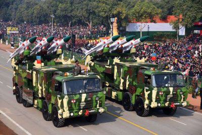 India is moving towards fierce battle, Army collecting weapons for 40 days war