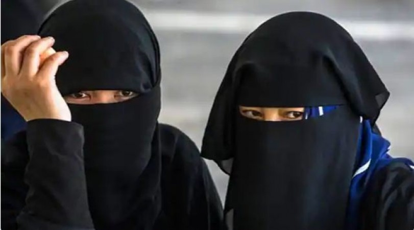 'हिजाब' पर केरल सरकार ने दिया बड़ा आदेश, ठुकराई मुस्लिम छात्रा की मांग