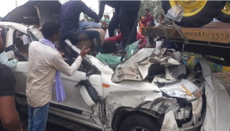 Victims of accident on their way to Kubareshwardham, three die tragically
