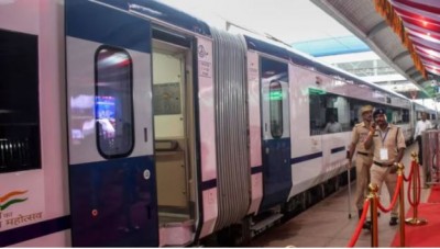 ‘वन्दे भारत’ ट्रेन पर पथराव करने का मकसद क्या ? कर्नाटक में दूसरी बार हुई पत्थरबाज़ी, क्या एक्शन लेगी सिद्धारमैया सरकार ?