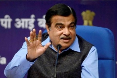 Nitin Gadkari lays foundation stone for many road projects