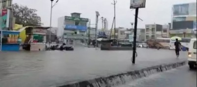 Video: Heavy rains lash several parts of central Gujarat, water entered houses