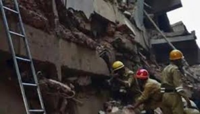 Five people died after wall collapsed in Shahjahanpur