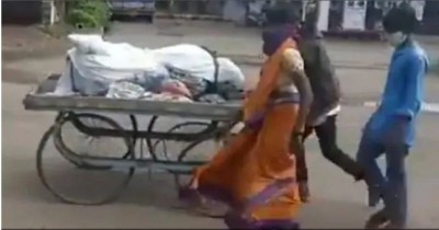 Woman reaches the crematorium carrying husband's dead body on the handcart