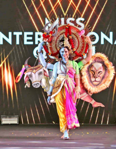 अर्द्धनारीश्वर बनी भारत की ट्रांसजेंडर, विश्व मंच पर किया हिन्दुओं को गौरवान्वित