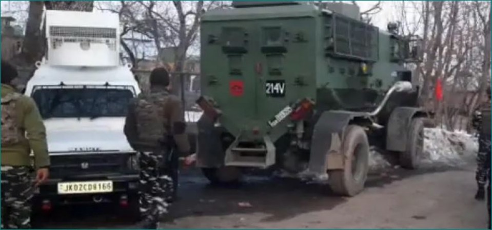 जम्मू कश्मीर: सोपोर में एनकाउंटर, सुरक्षाबलों ने ढेर किए दो आतंकी
